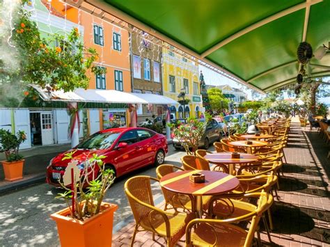 restaurants in willemstad